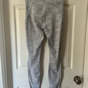Lululemon Athletica Gray Leggings Soft Stretchy Knit long 25